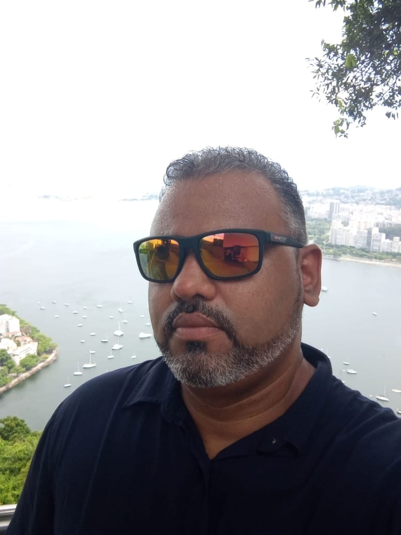 Adson Santos, seu anfitrião em Búzios